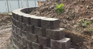 Установка подпорной стенки в Ейске в октябре